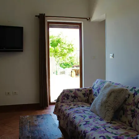 Apartment Apartman Robi *