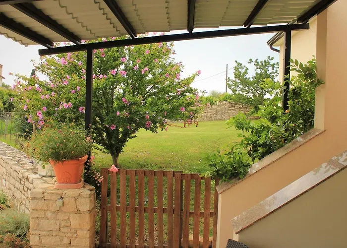 아파트 Robi Nova Vas (Porec)