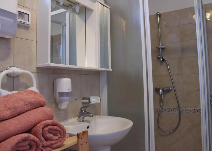 Robi * Nova Vas (Porec)